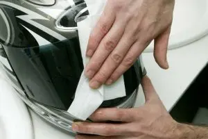 Το κράνος και εσείς. Tips καθαριότητας.